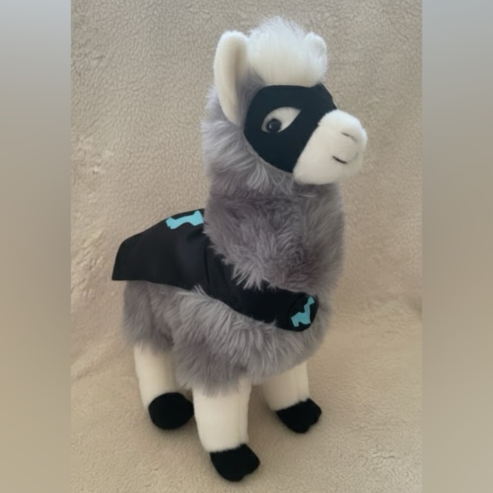 Classy Llama Limited Edition 2017 “Super Llama”Cape Super Hero Plush Toy gray